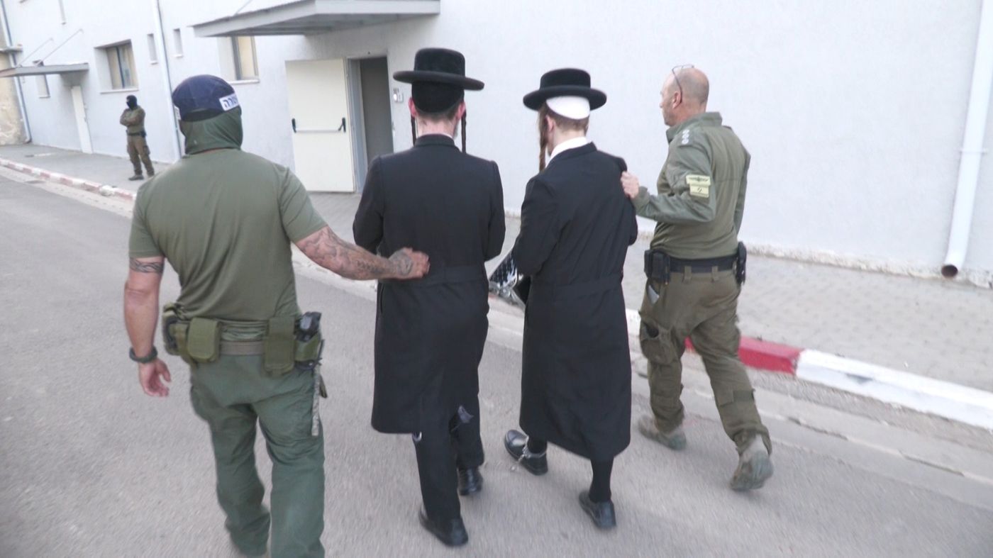 עם פטישים וסכינים: נעצרו חשודים בחבלה במירון