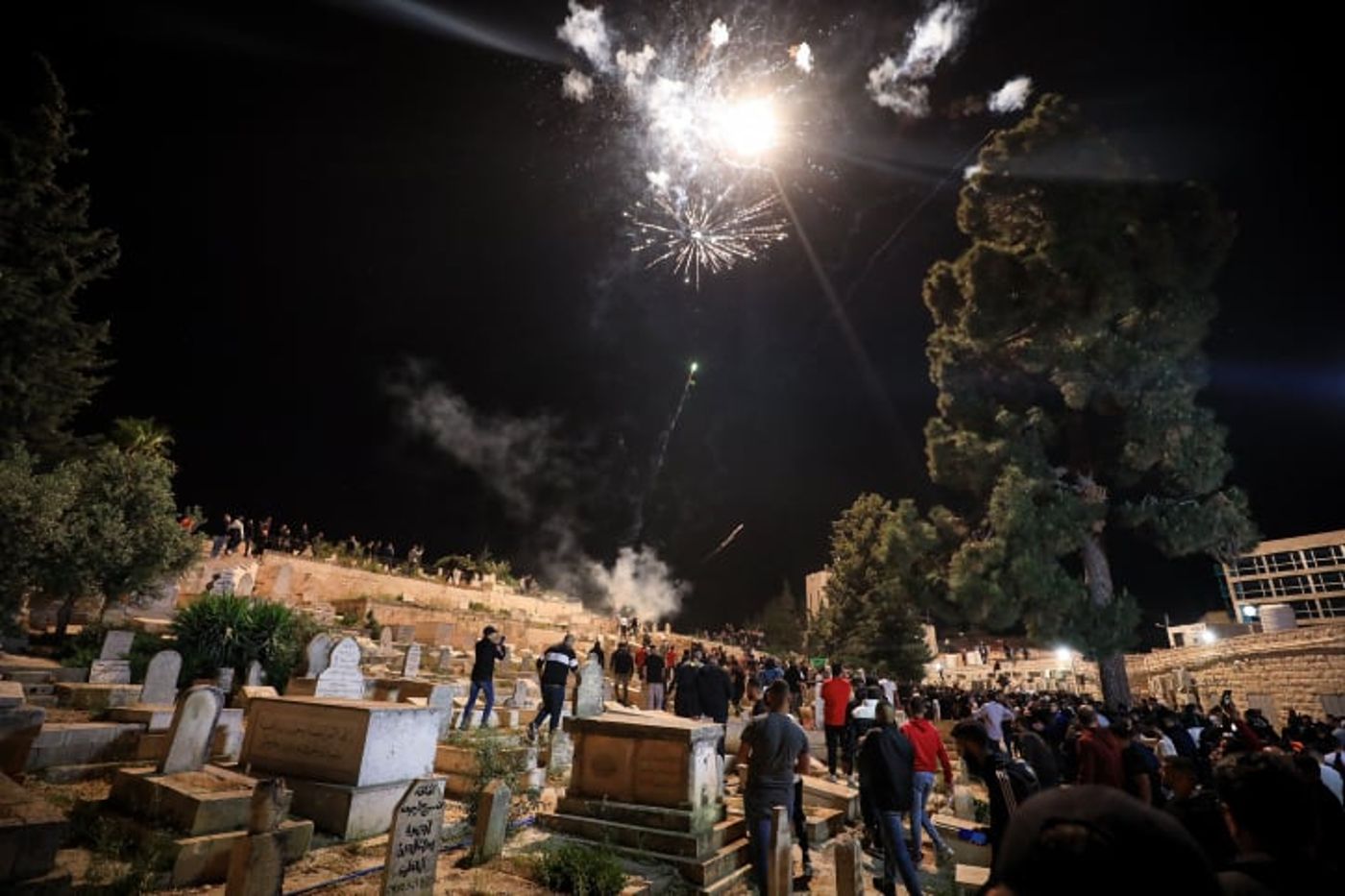 ההתפרעויות בי-ם: 6 שוטרים נפצעו, 15 חשודים נעצרו