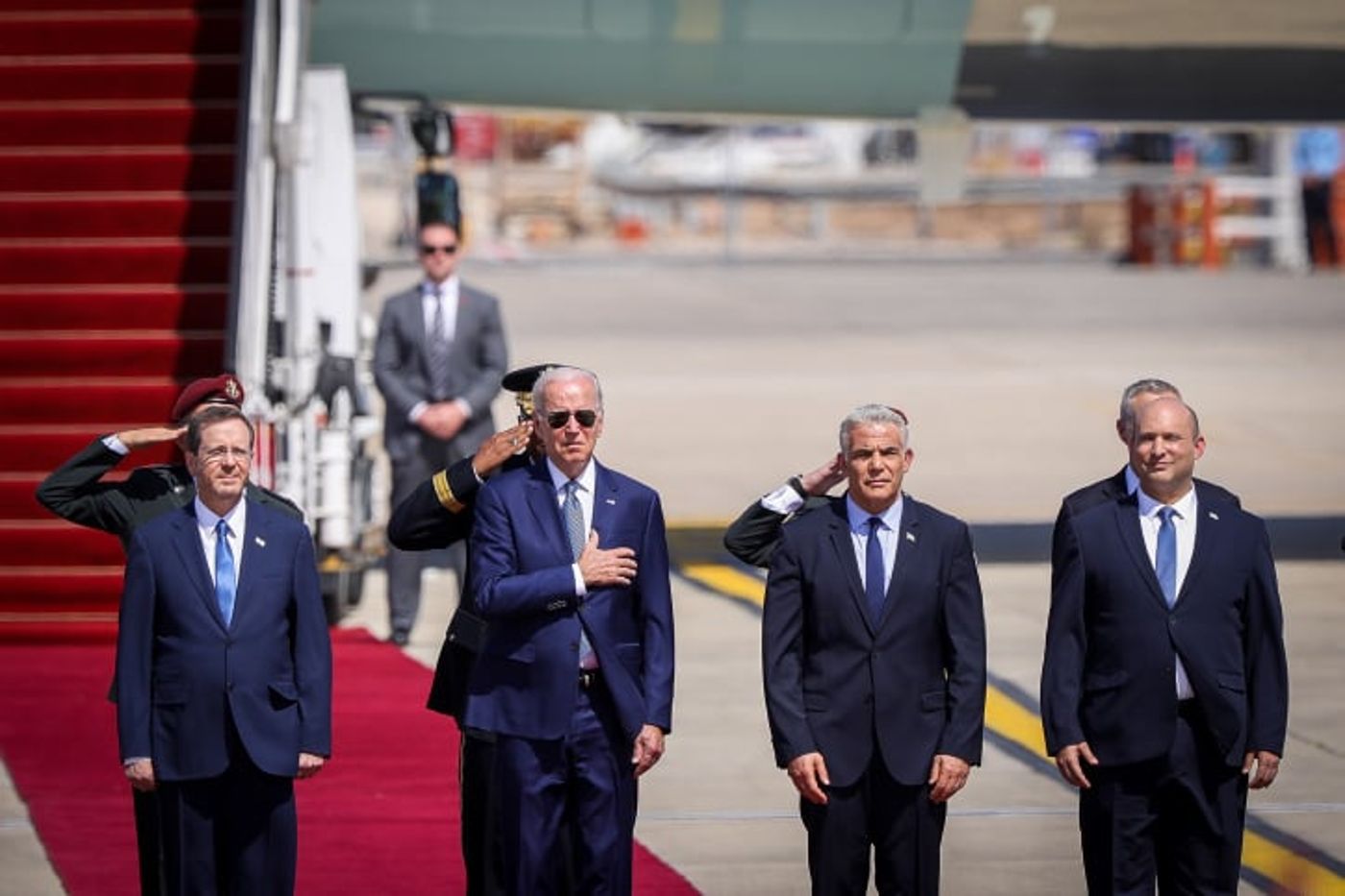 אחרי הביקורת אתמול: בנט נעדר מכל האירועים היום