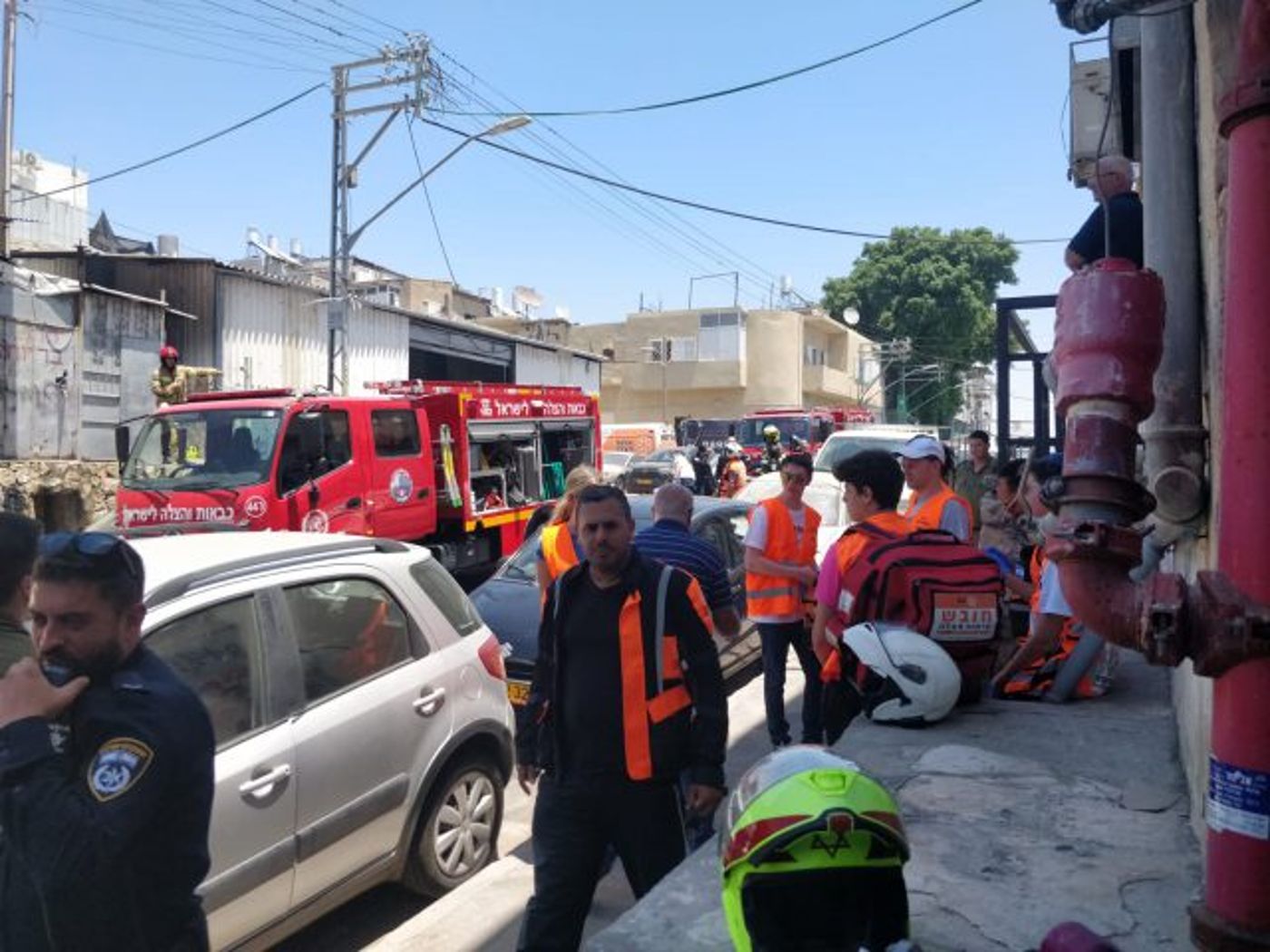 הצוותים בזירה