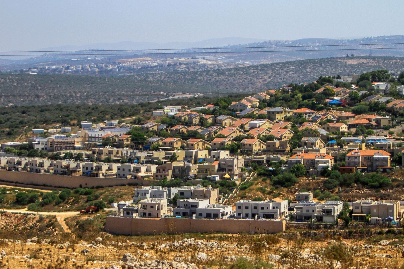 האזעקה בעלי זהב: רכב גנוב שפרץ את מחסום היישוב
