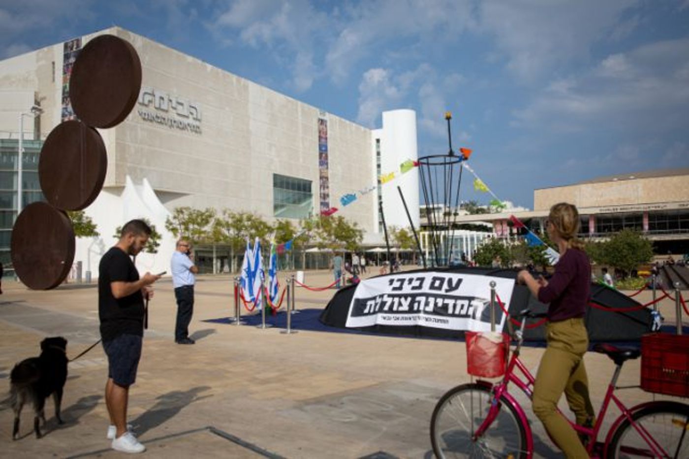 פרשת הצוללות: נחתמה עסקת טיעון לשר לשעבר