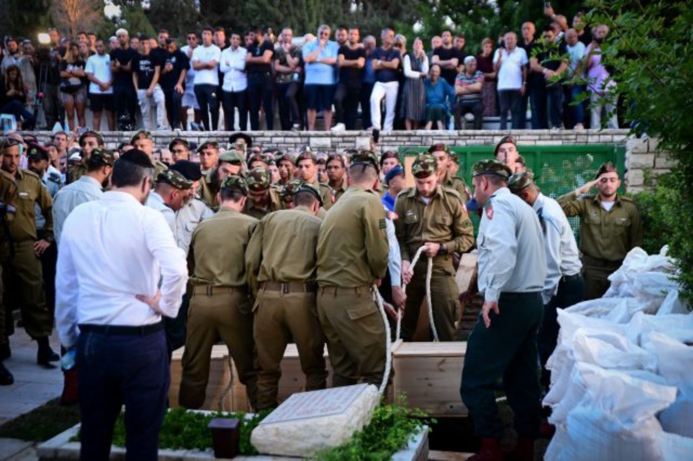 "אני אוהבת אותך, אח קטן שלי": נתן ז"ל הובא למנוחות