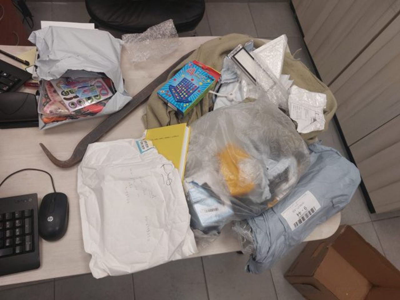 בנימין: נגנבו חבילות דואר וכסף מבתי כנסת; 4 נעצרו