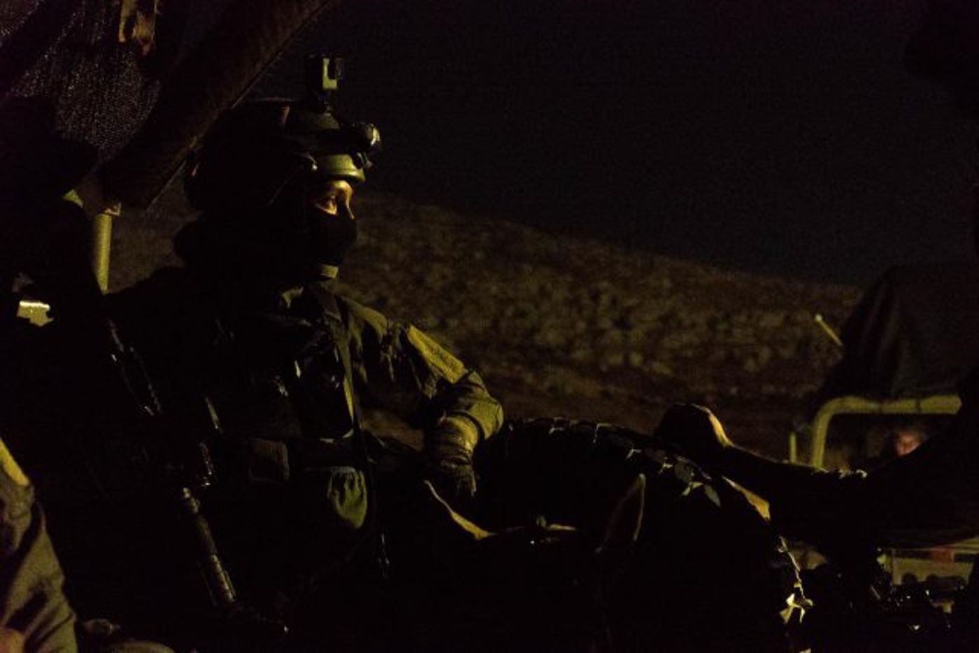 בלילה אחד: לוחמי צה"ל לכדו 12 מבוקשים | תיעוד
