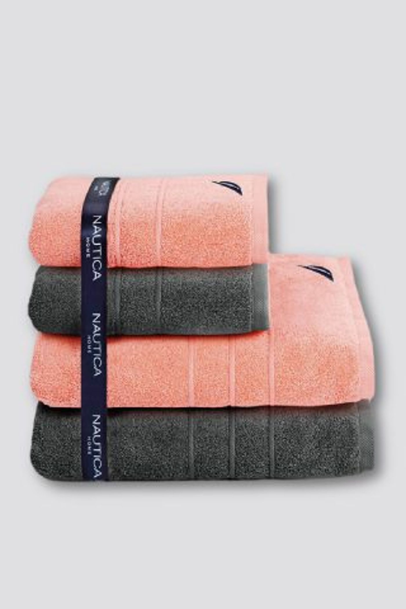 סט מגבות איכותיות במיוחד מבית NAUTICA HOME ברשת המשביר – מחיר 199 שח (יח"צ המשביר לצרכן)