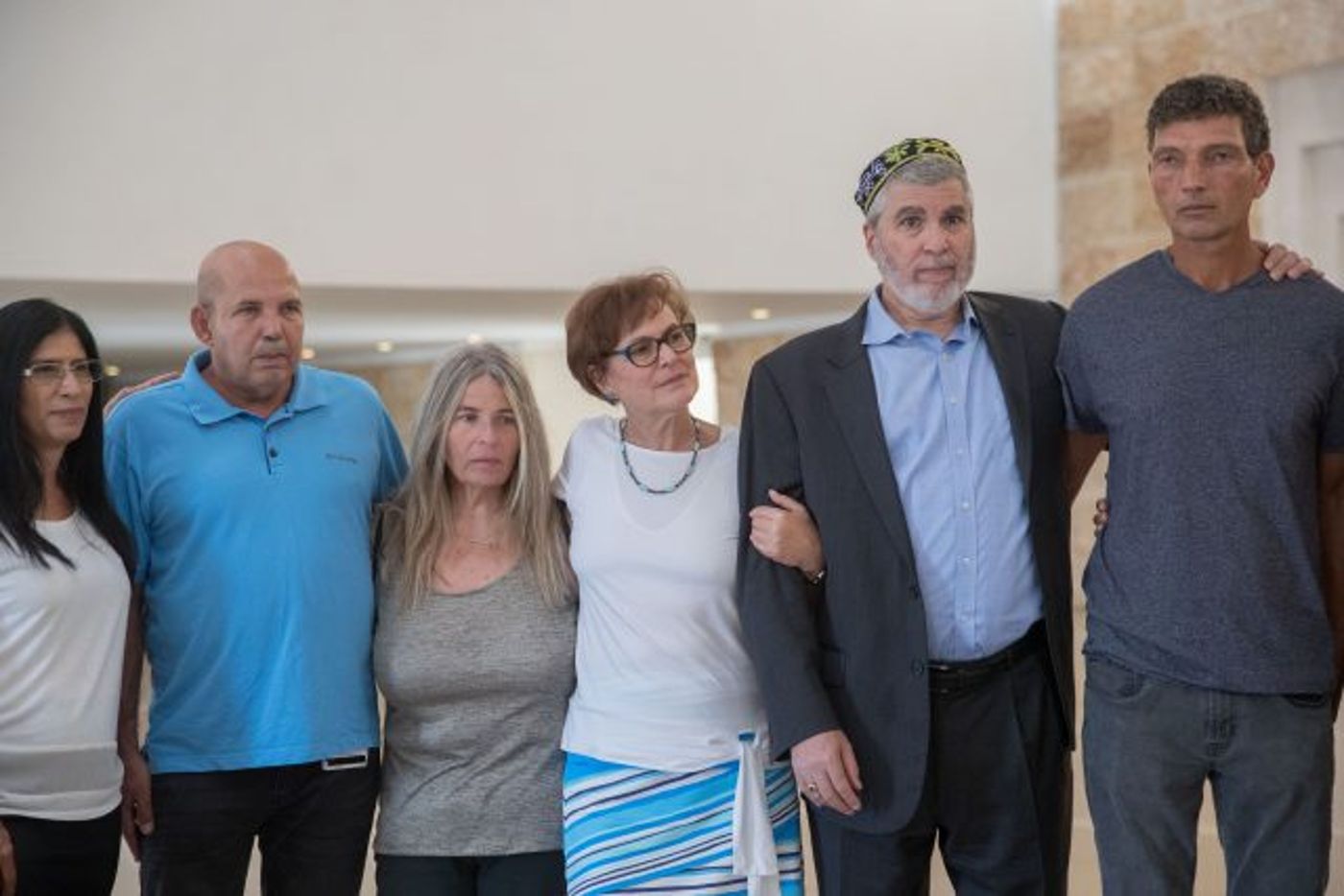 חלק מהורי ההרוגים באסון נחל צפית