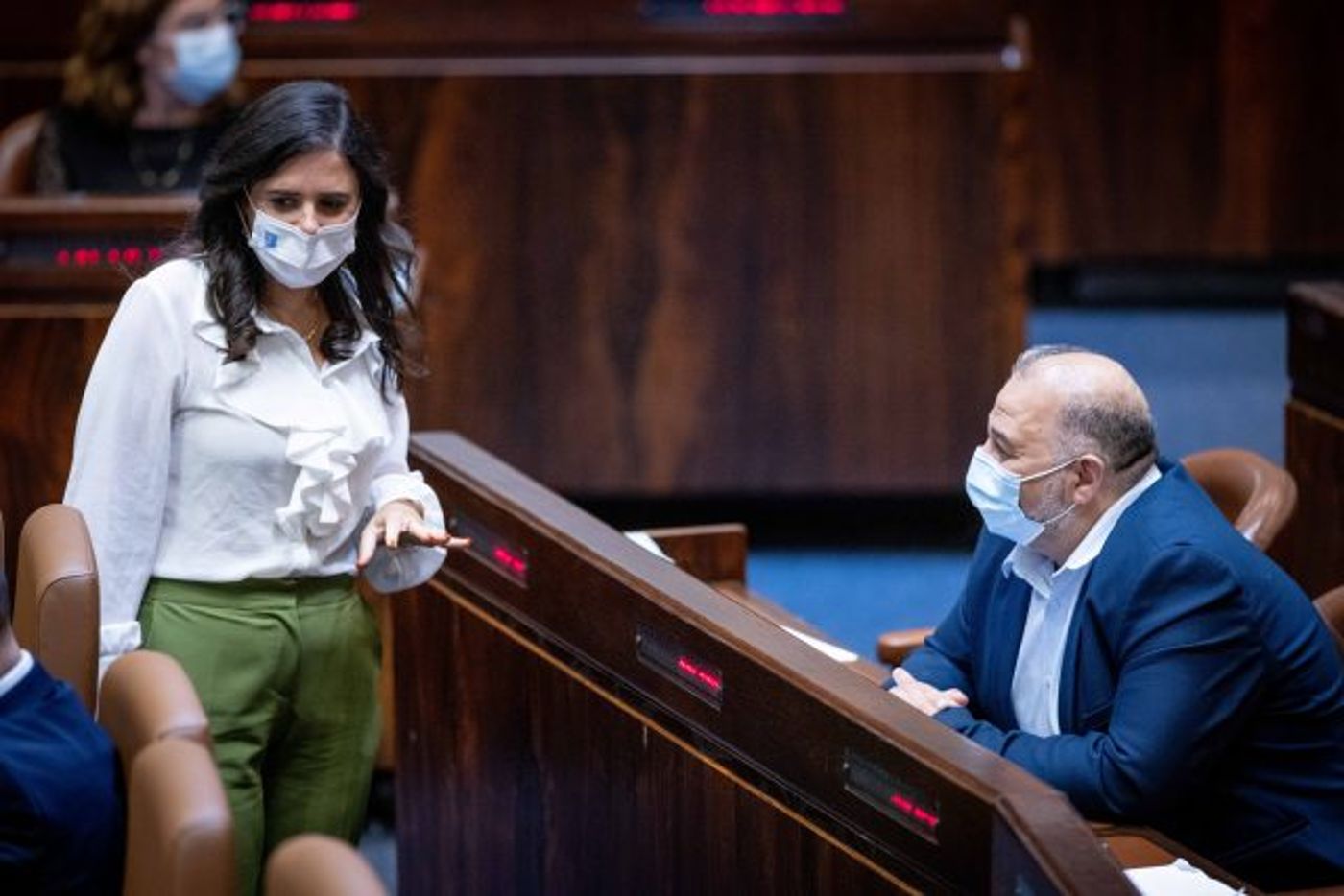 נטשה שוב והלכה לממשלה עם רע"מ. איילת שקד ומנסור עבאס (Photo by Yonatan Sindel/Flash90)
