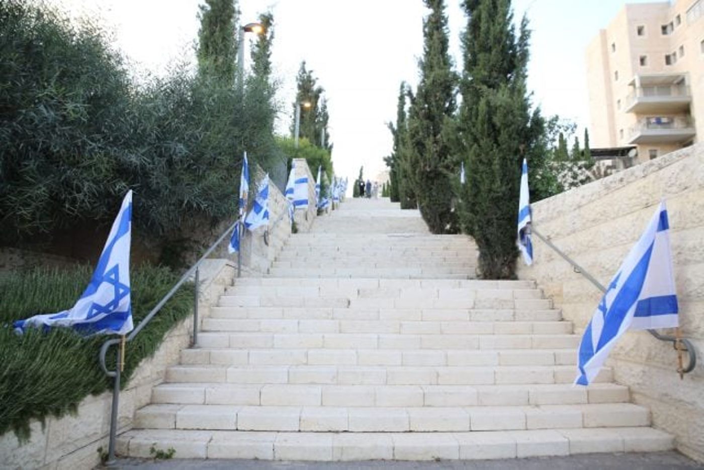 הטיילת על שם מקדונלד (ארנון בוסאני)