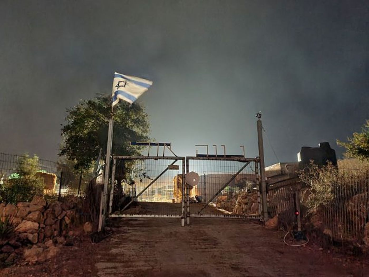 חוות נווה אורי