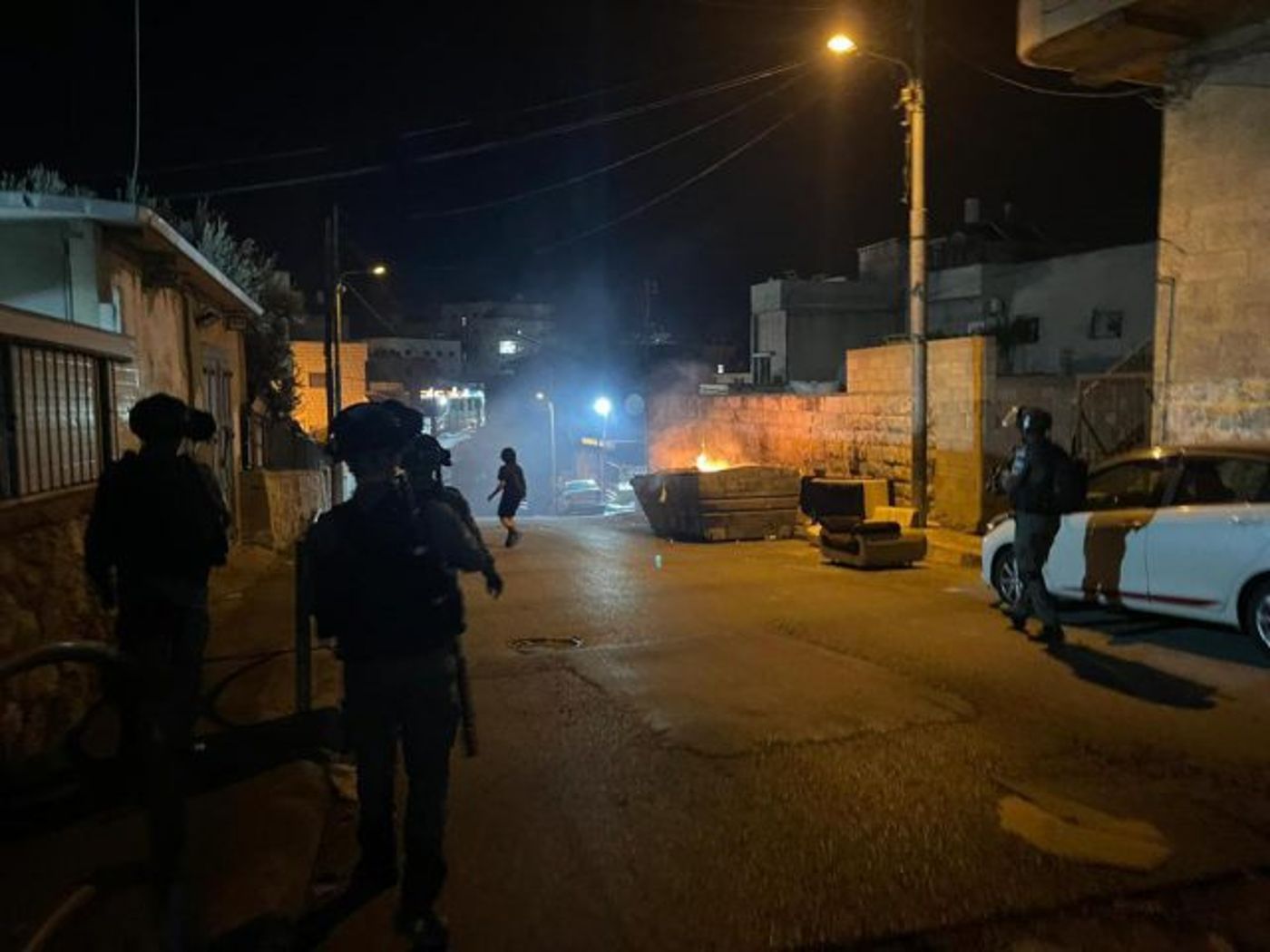 הפרעות בירושלים: 2 קצינים נפצעו; 9 חשודים נעצרו