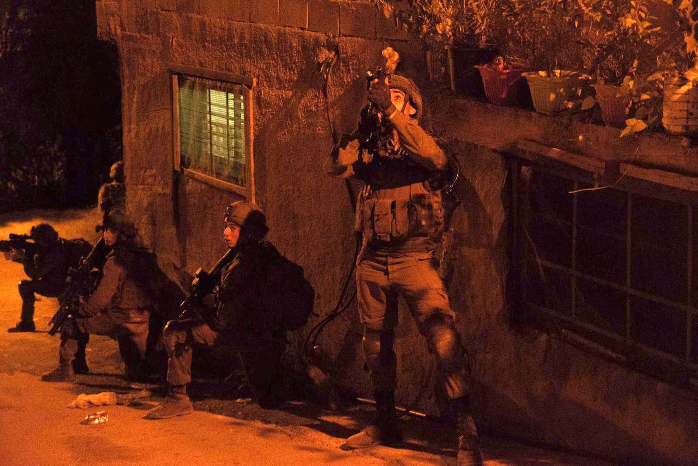 נעצרו המחבלים שירו לעבר כוח צה"ל בקבר יוסף