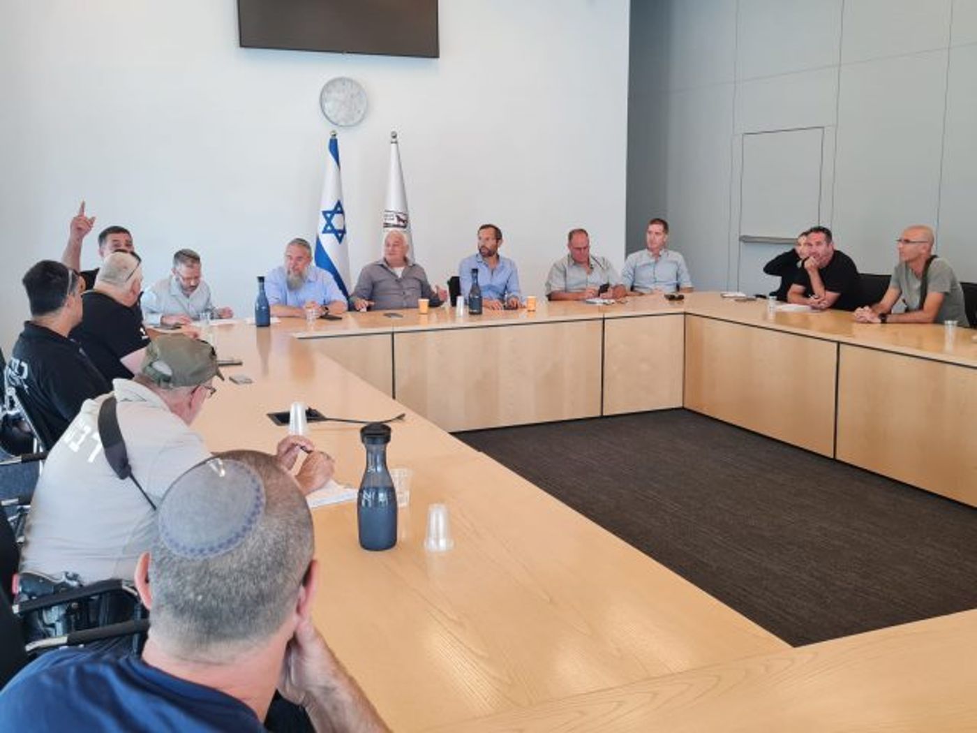 הרבש"צים בדיון עם שוסטר (דוברות בנימין)