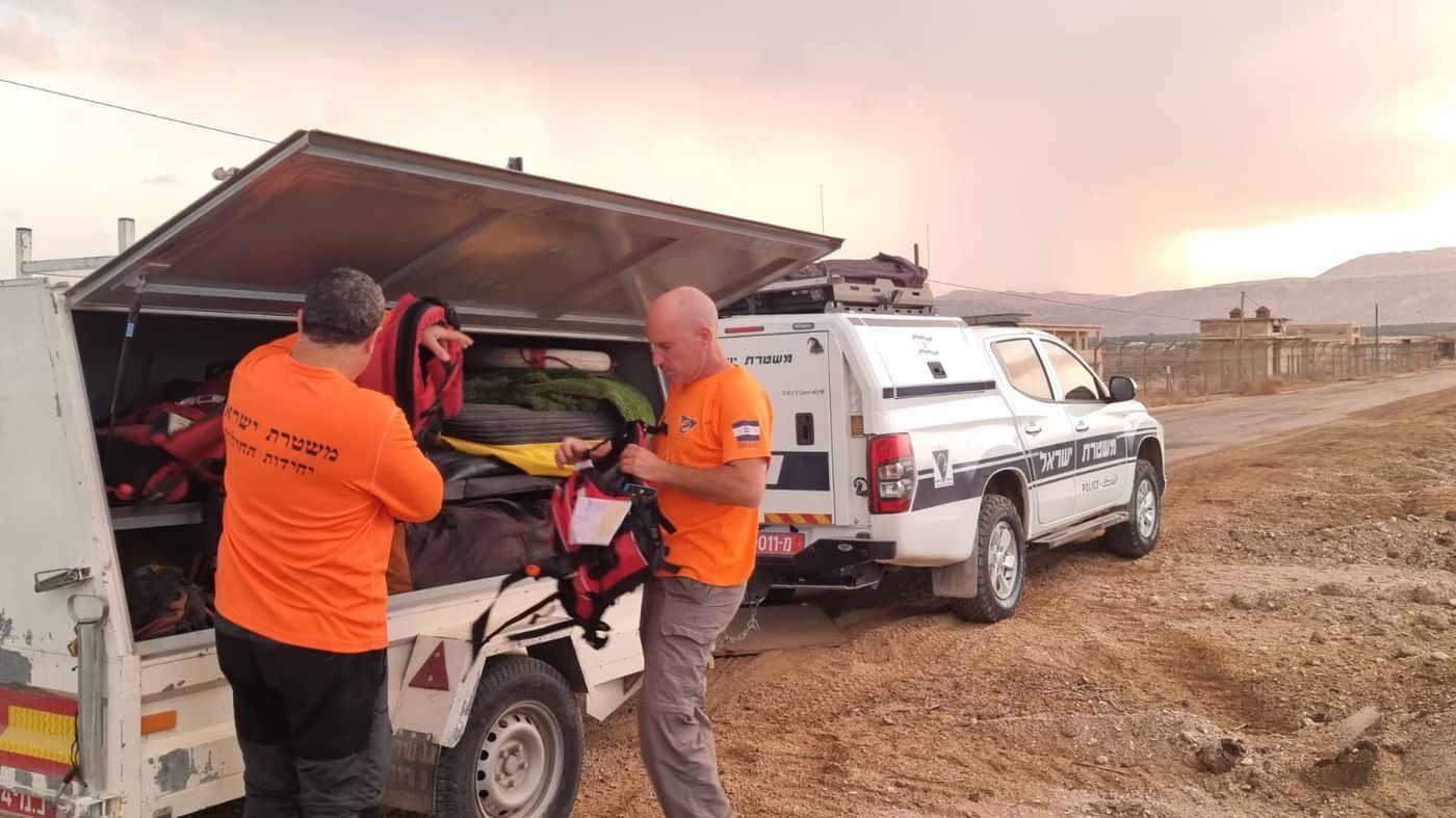 בשל שיטפון: 50 מטיילים חולצו מנחלי מדבר יהודה