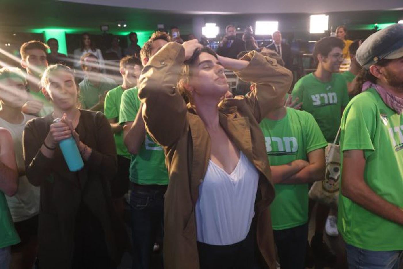 הפעילים בהלם: התבוסה של מפלגות השמאל בתמונות