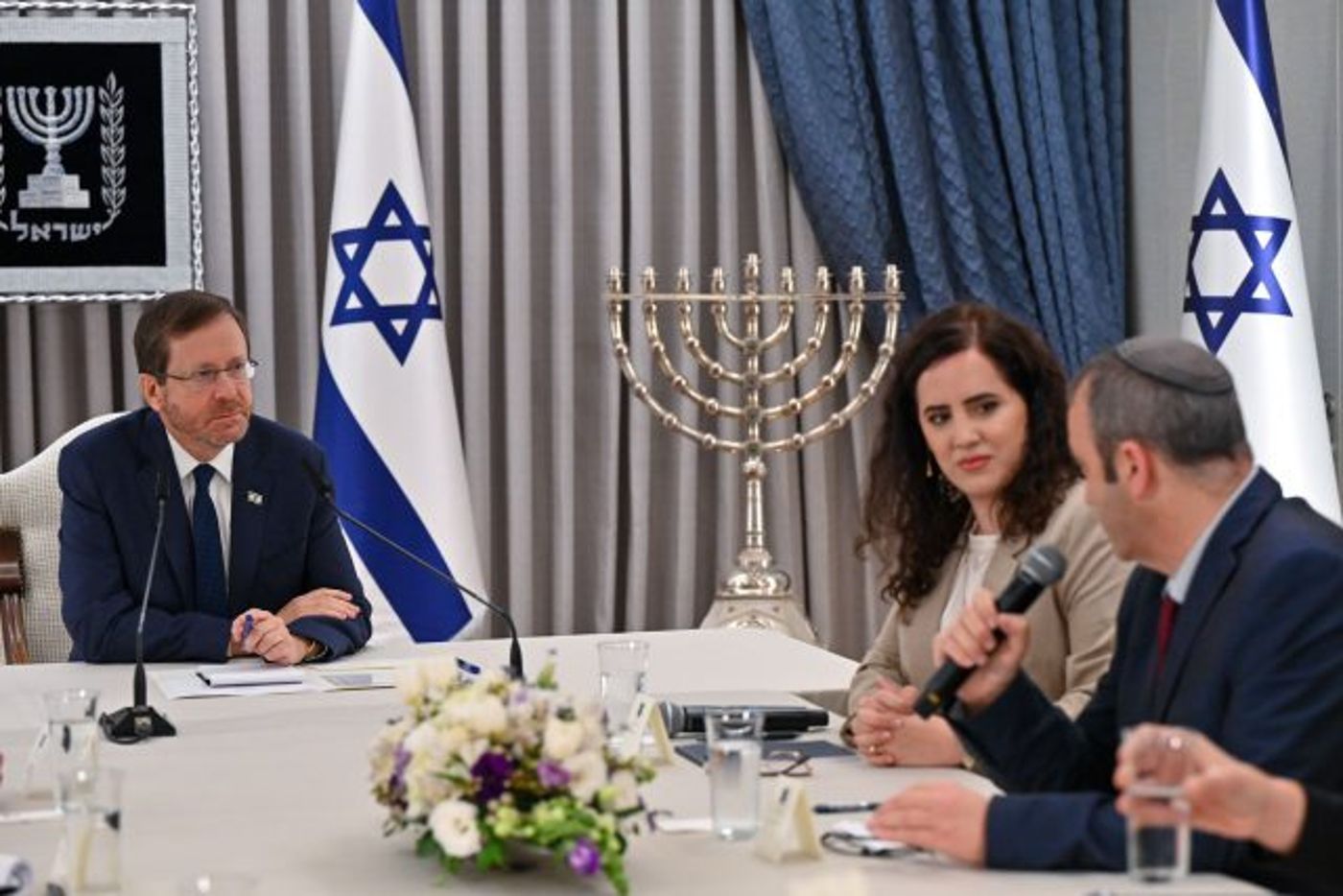 העבודה לנשיא: מצפים מכל האופוזיציה להתלכד
