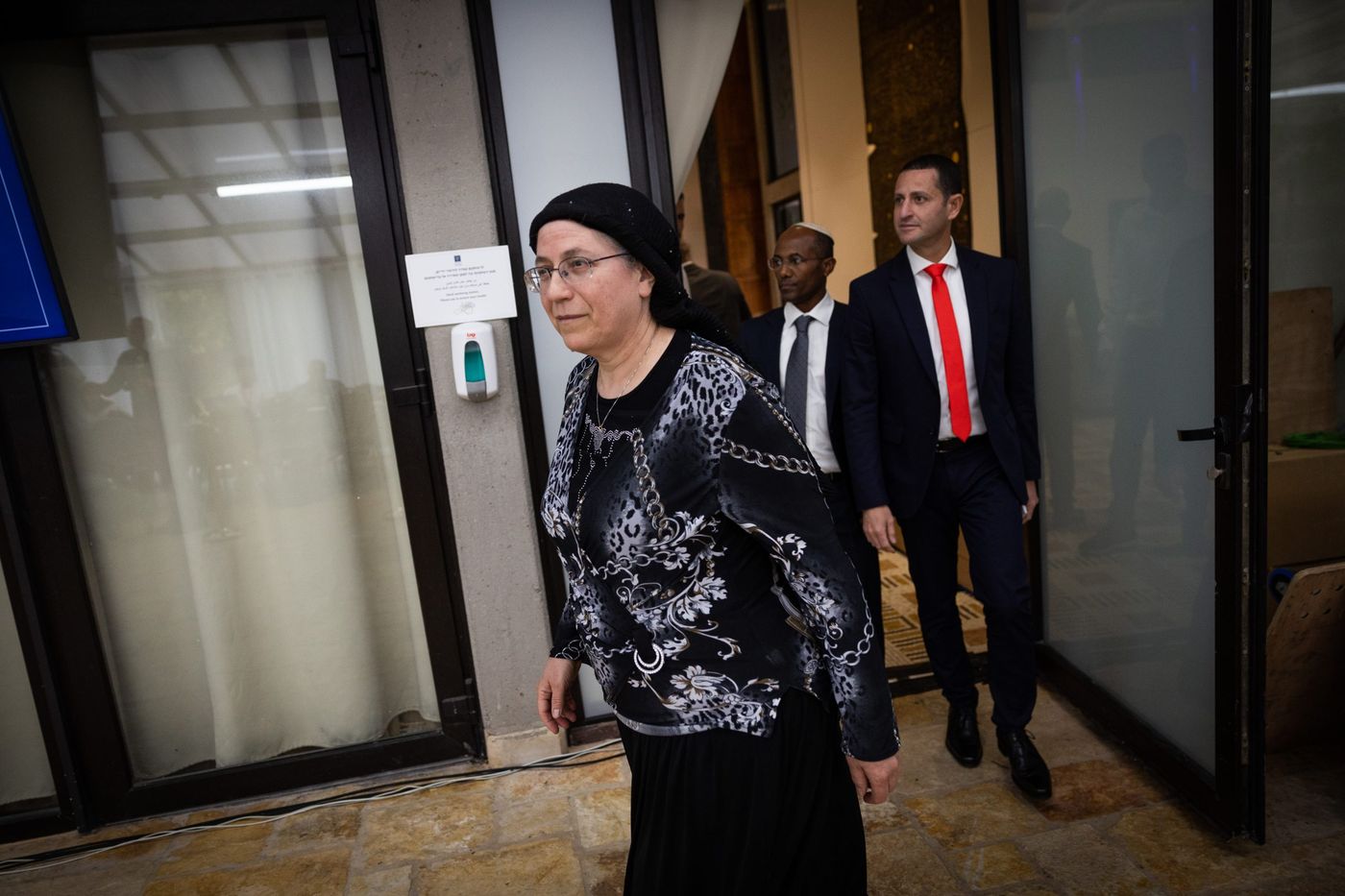 אורית סטרוק דורשת לנטוש את הפסגה בירדן