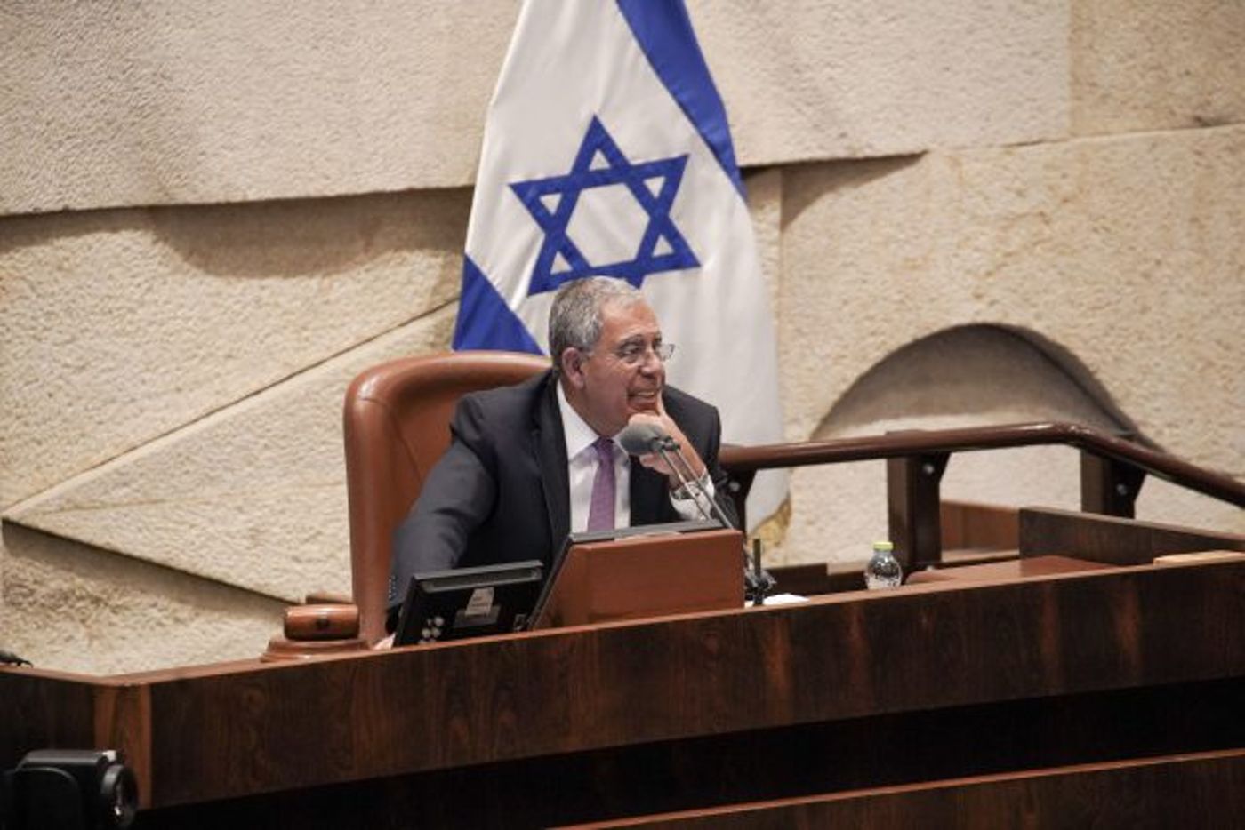 מיקי לוי
