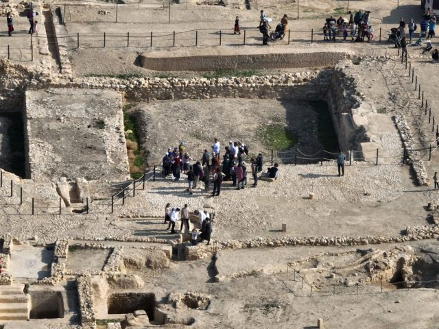 אלפים ביקרו בארמונות החשמונאים בבנימין