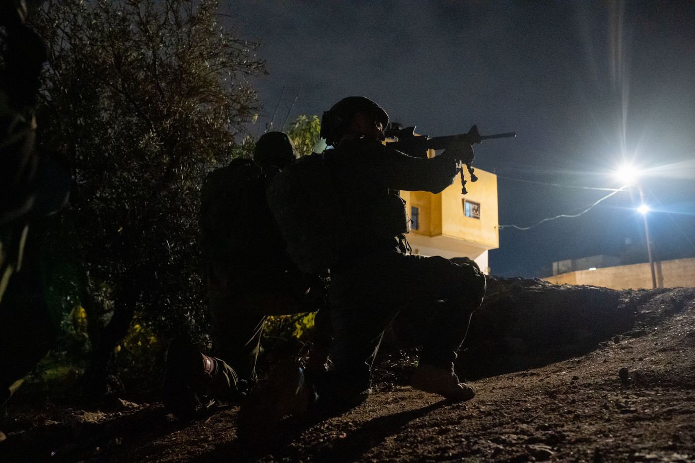 בפעילות משולבת: כוחות הביטחון עצרו שני מבוקשים