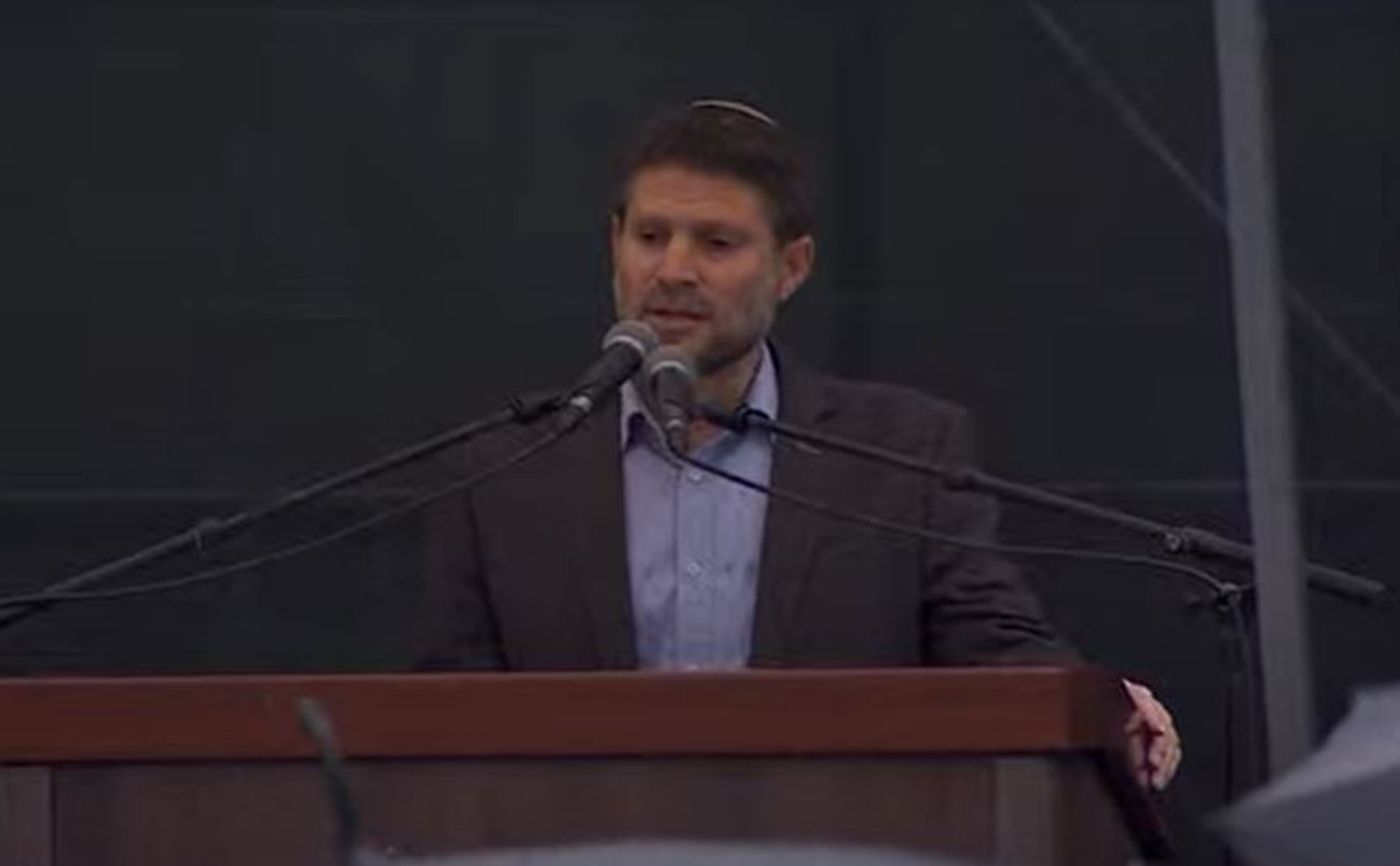 סמוטריץ' בבכי: מה נעשה רבנו בלי החיוך והחיבוק?