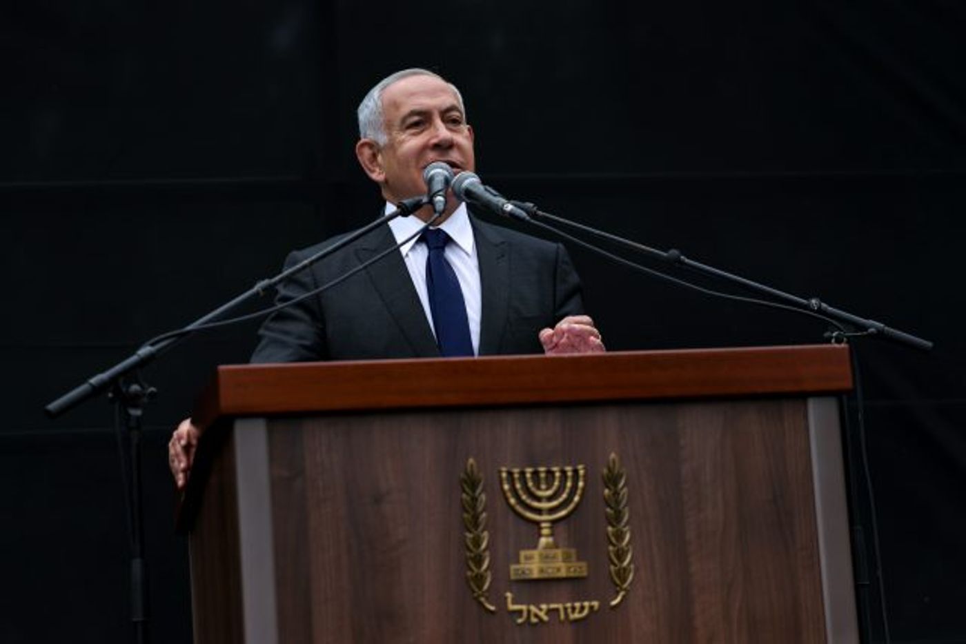 מבט מלמעלה: קהל הרבבות בהלווית הרב דרוקמן זצ"ל
