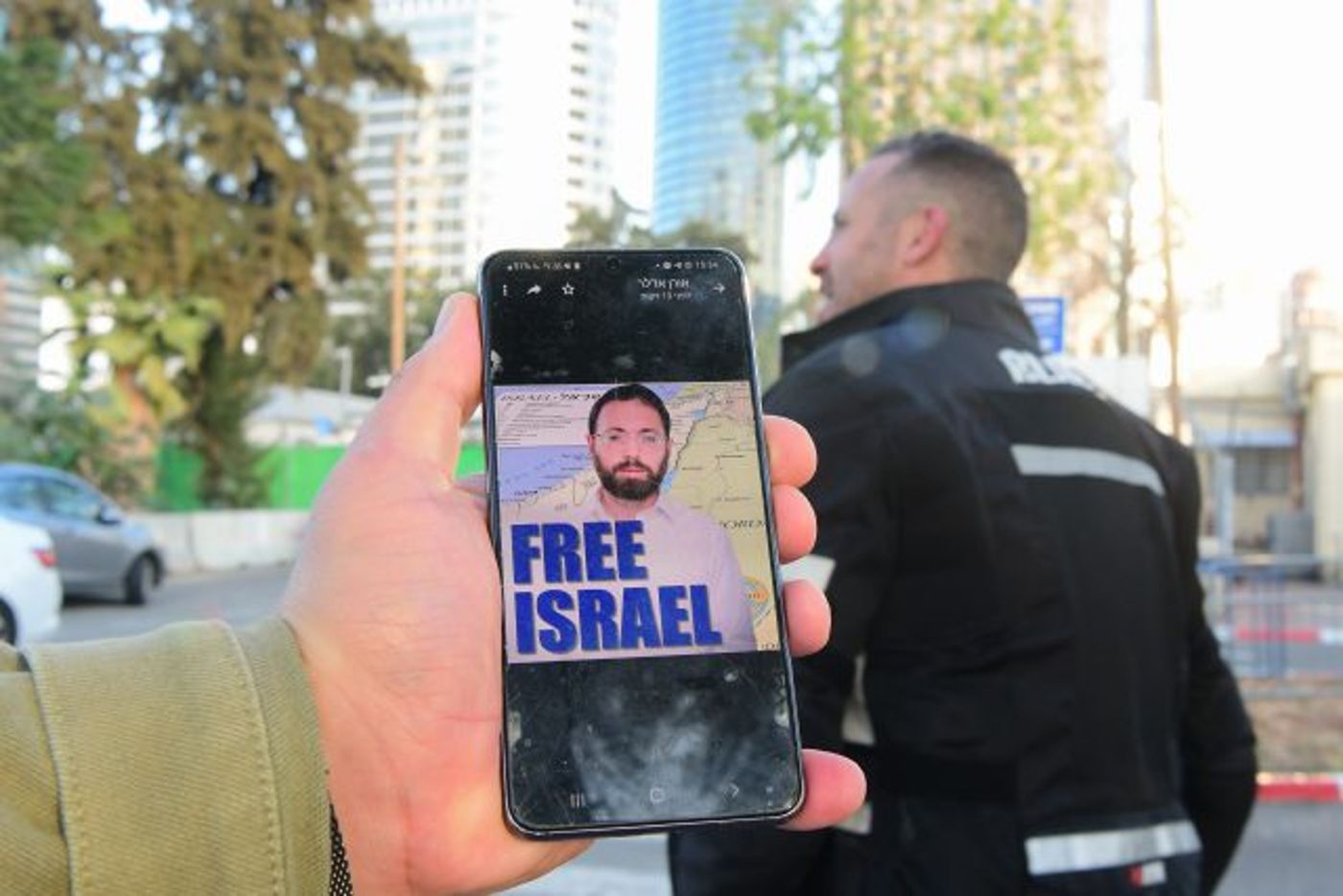 ישראל פריי שוחרר ותקף: "יש כאן שלטון פשיסטי"