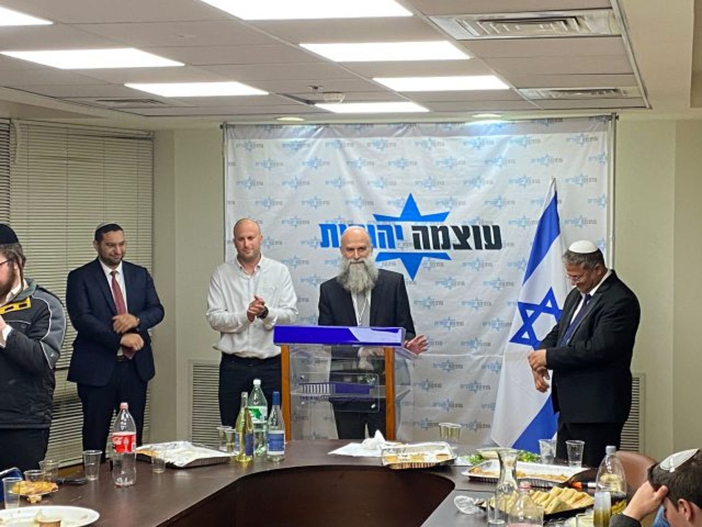 האבא הגיע לברך