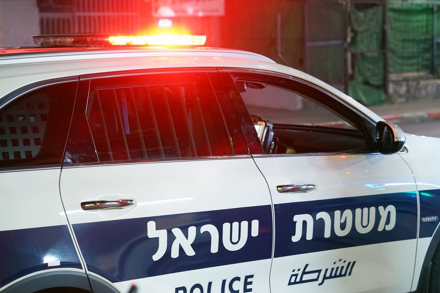 המשטרה מחפשת אחר חשודים בירי בראשל"צ