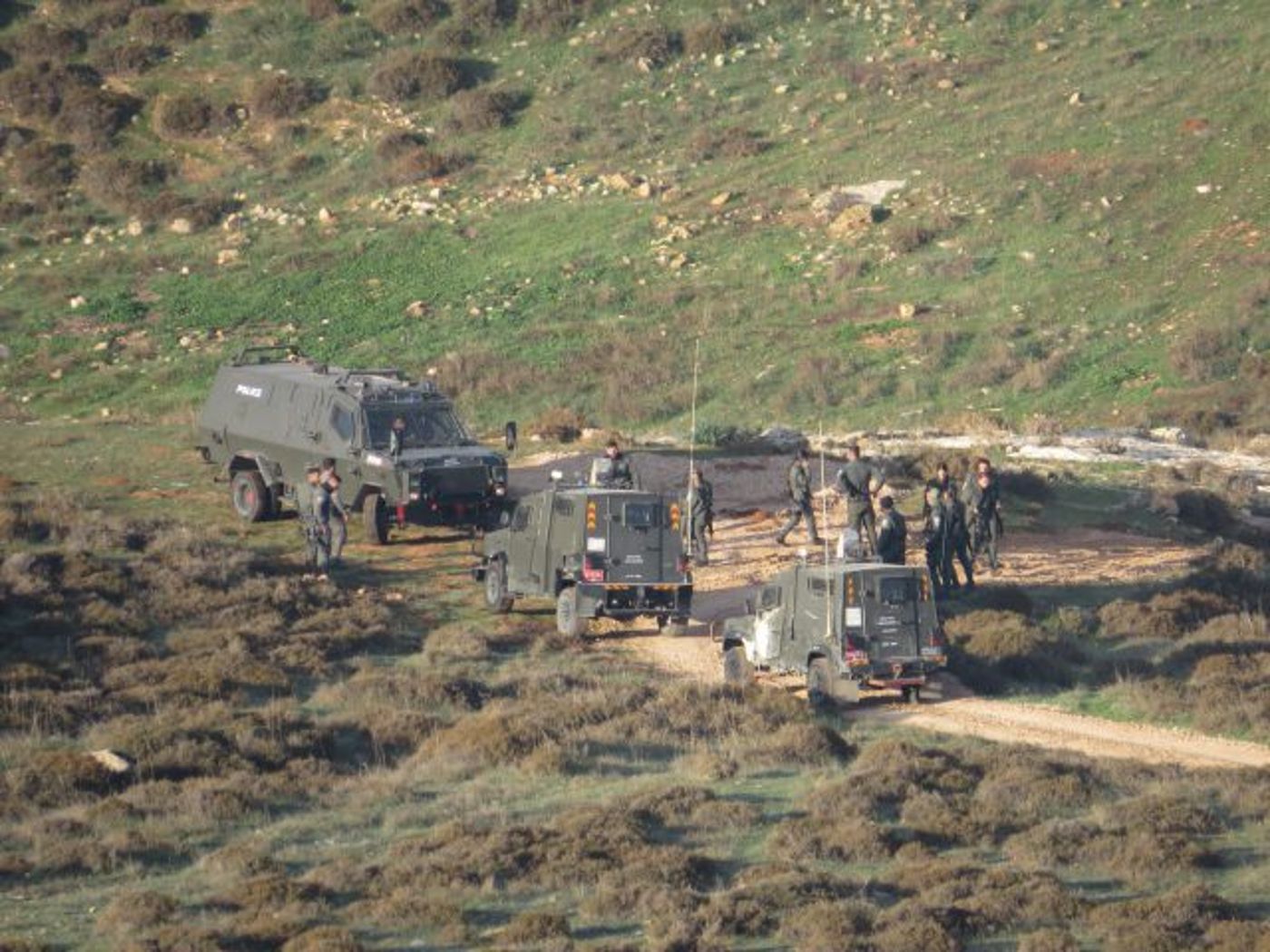 הכוחות נערכים להריסת גבעת נחלת צבי מוקדם יותר הבוקר