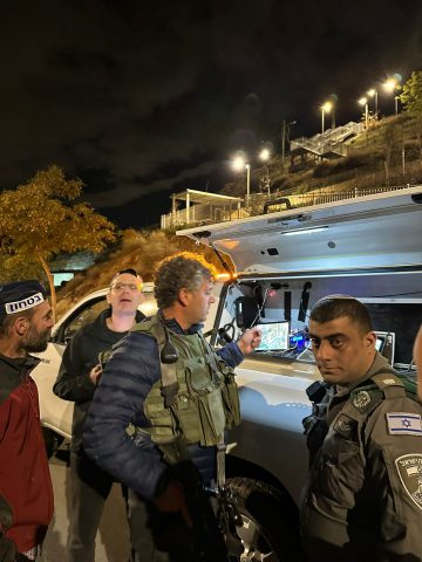 חיפושים אחר מחבל שפרץ לבתים בנופי פרת