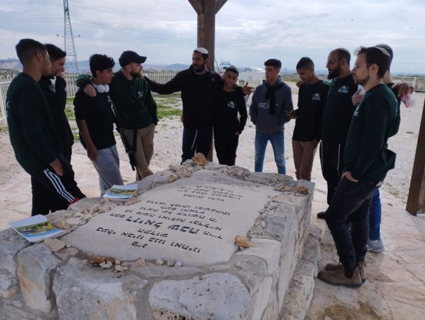 יעל שבח: "להכות שורשים באדמה זו התשובה לרצח"