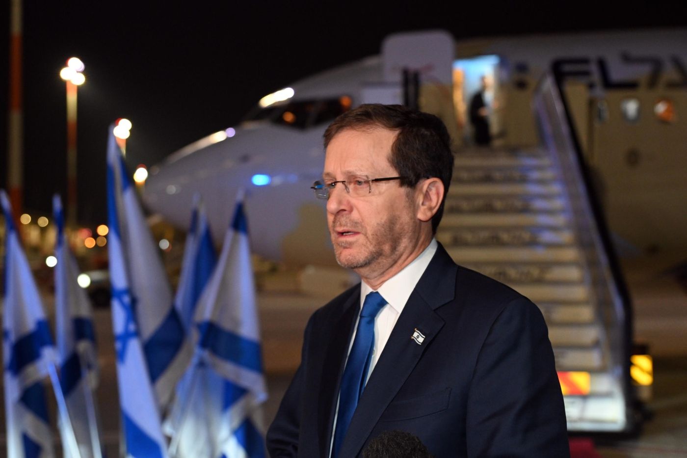 הנשיא המריא לביקור רשמי באיחוד האירופי בבלגיה
