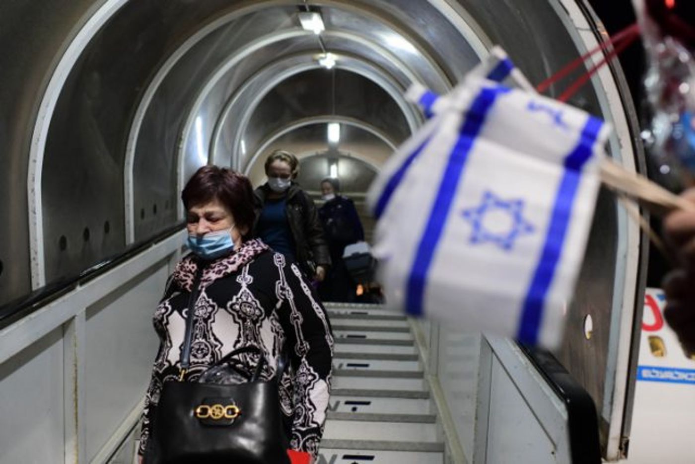 מסביב לעולם: הג'וב החדש של נפתלי בנט