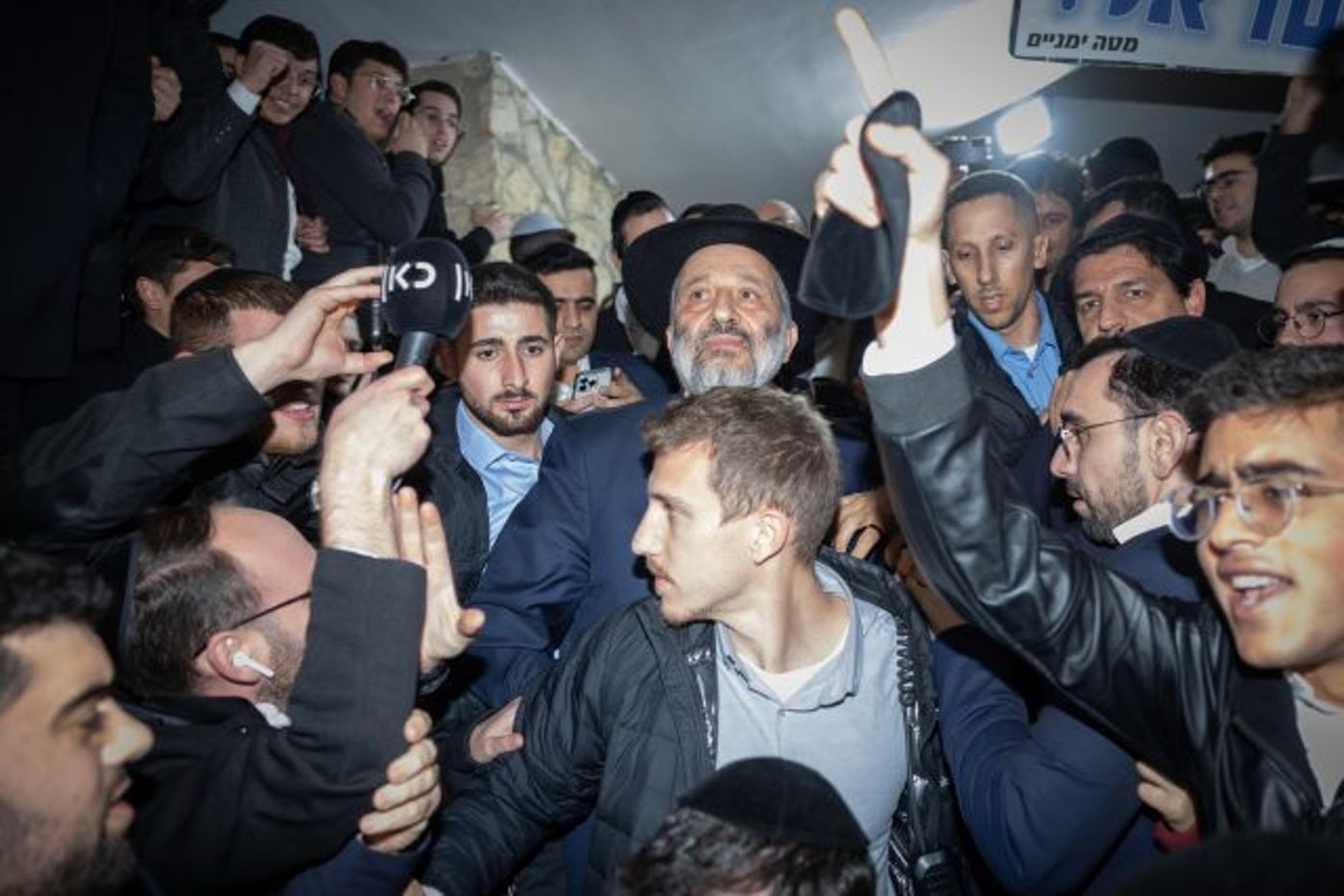 דרעי ותמכיו. אחרי פסילתו בבג"צ