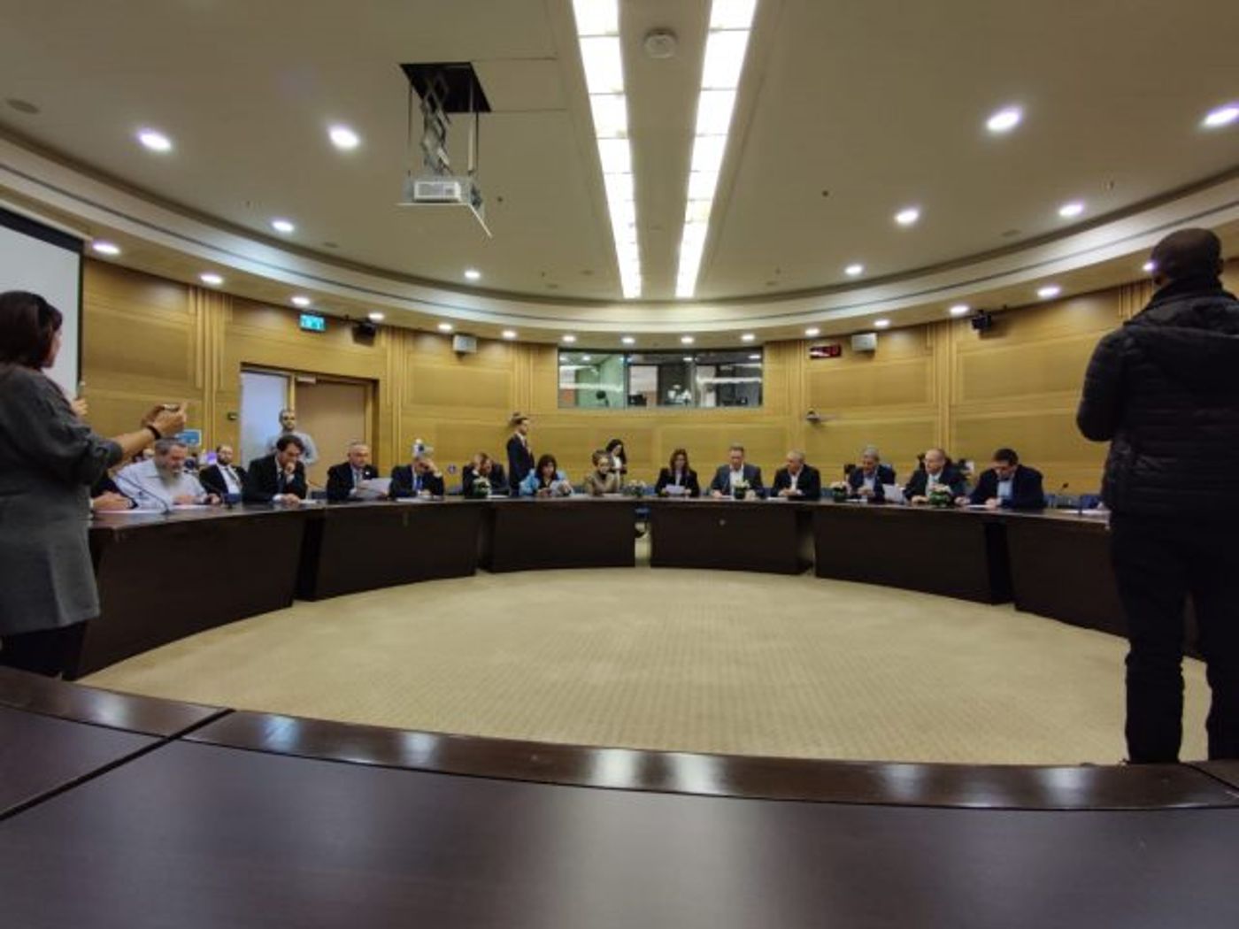 ח"כים במפגש מיוחד לרפואתו של קצין הצנחנים