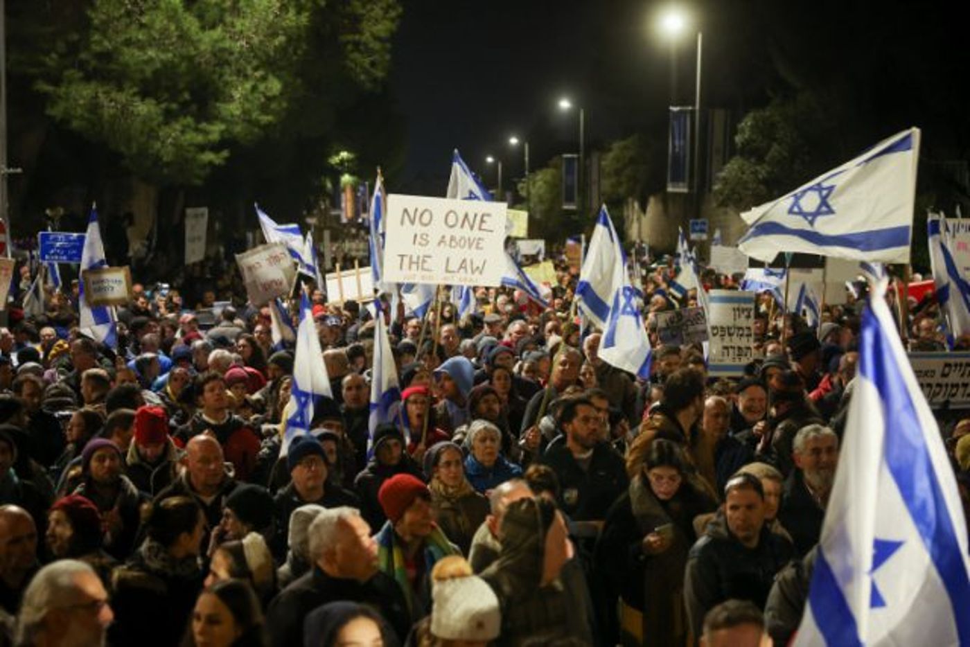 תלמיד ישיבה נאם בהפגנה בת"א: "נגן על הדמוקרטיה"