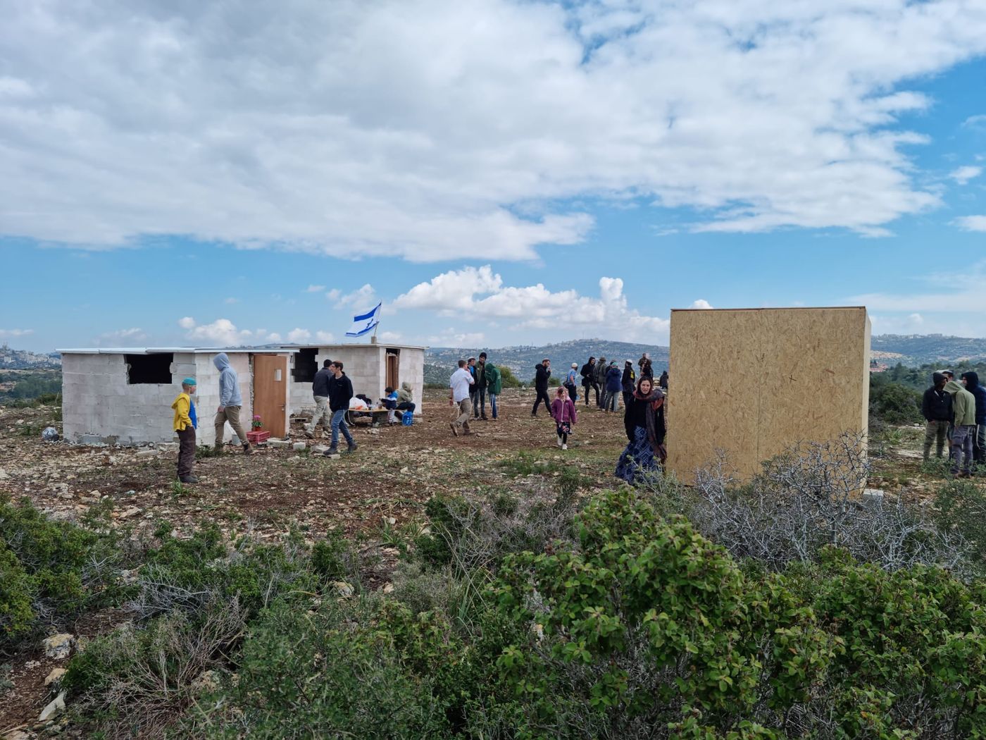 שוב: ממשלת הימין מפנה מאחז ביו"ש