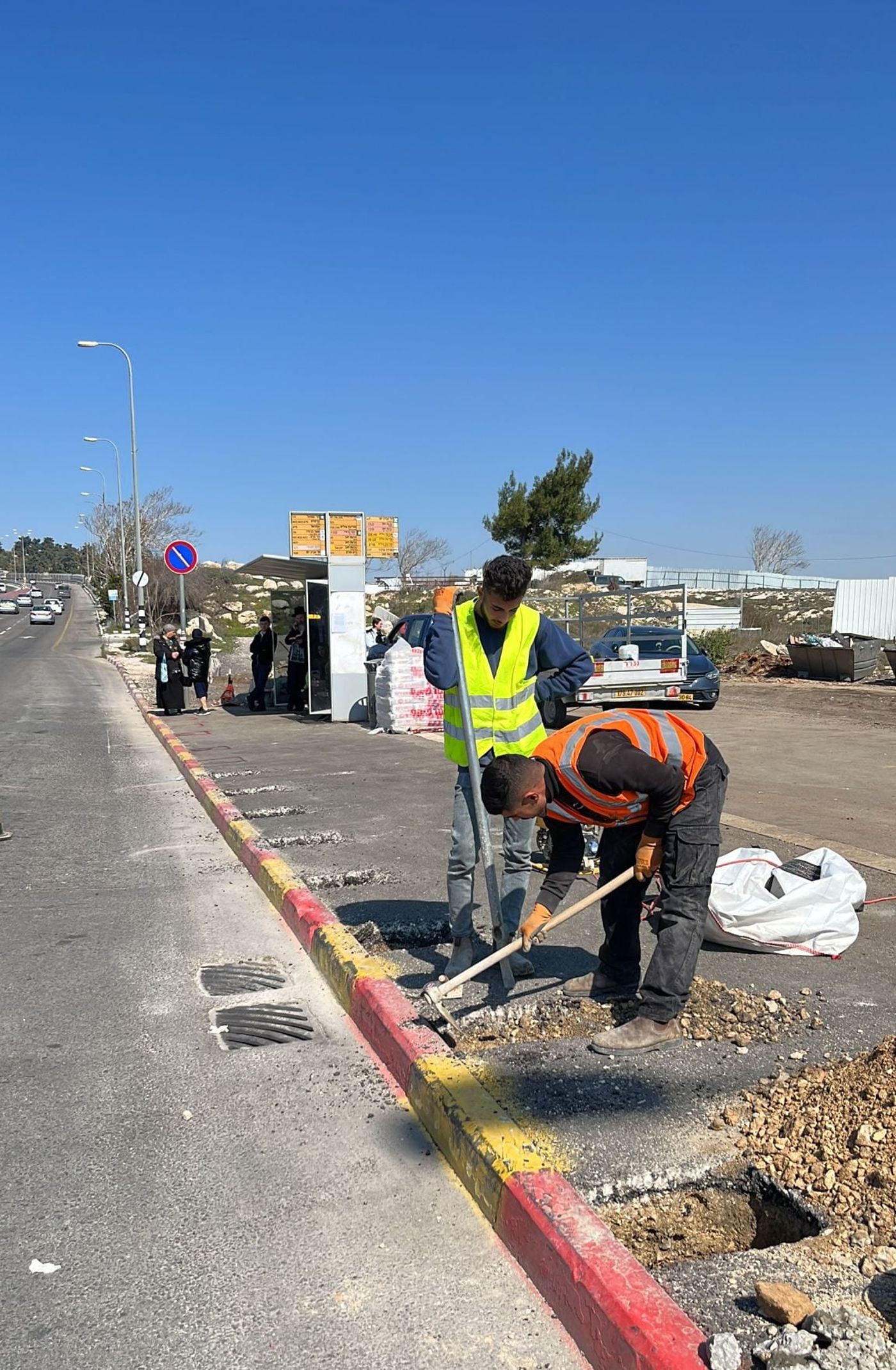 אחרי הפיגוע: 300 תחנות אוטובוס ימוגנו בירושלים