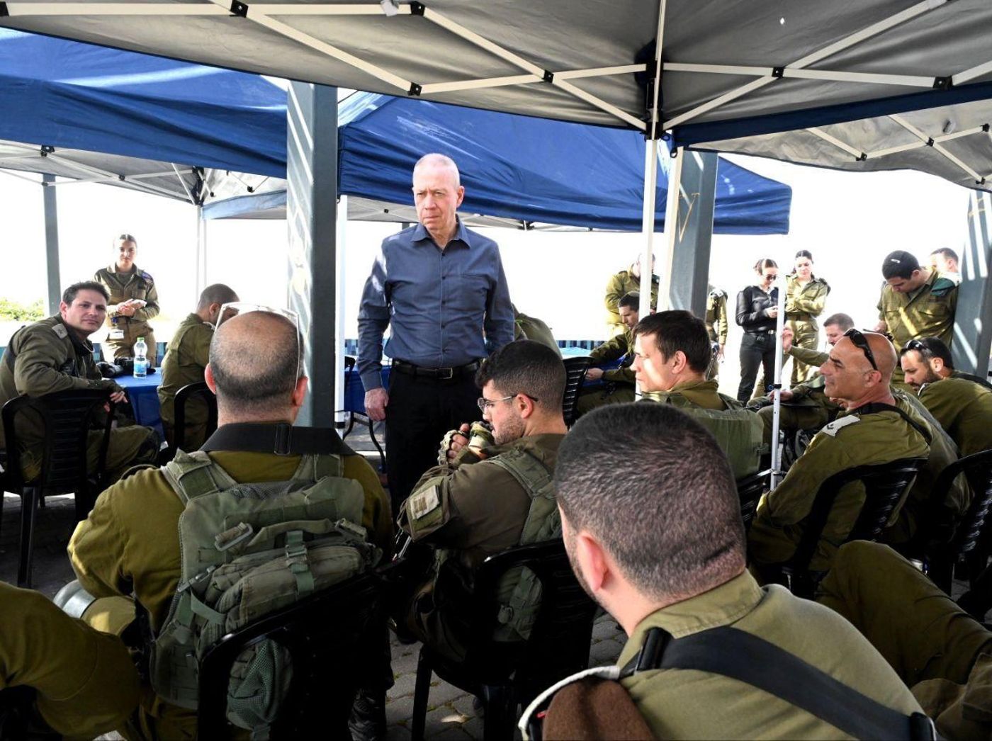 גלנט: "כל קריאה לסרבנות היא פגיעה בביטחון ישראל"