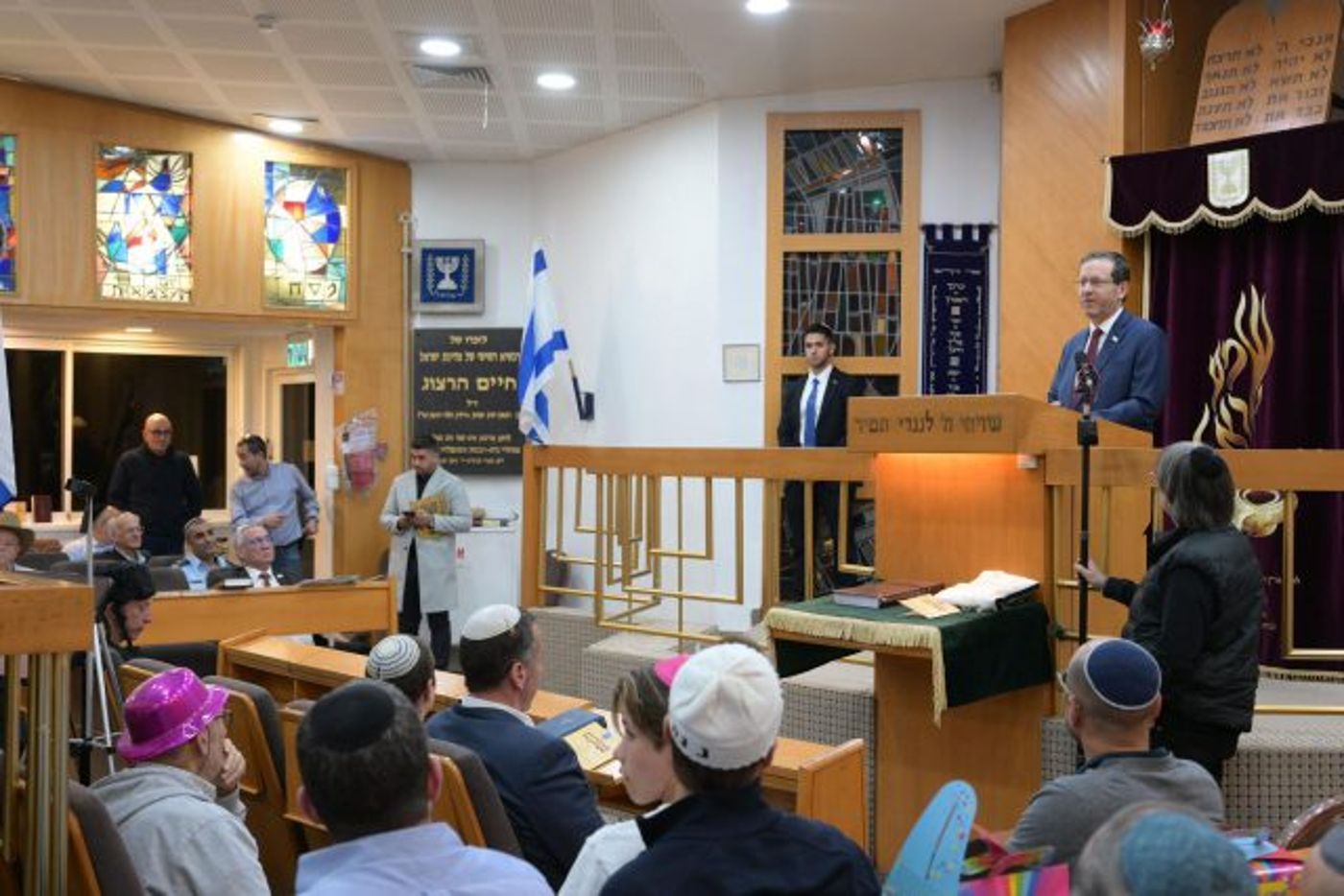 פורים תשפ"ג | נתניהו והרצוג בקריאות מגילה