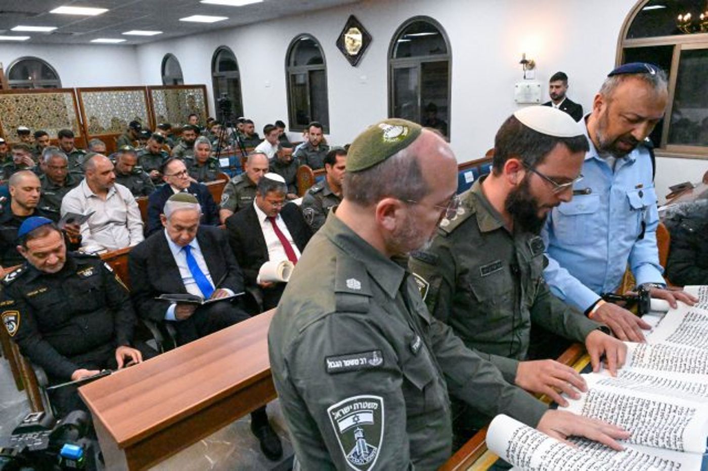 פורים תשפ"ג | נתניהו והרצוג בקריאות מגילה