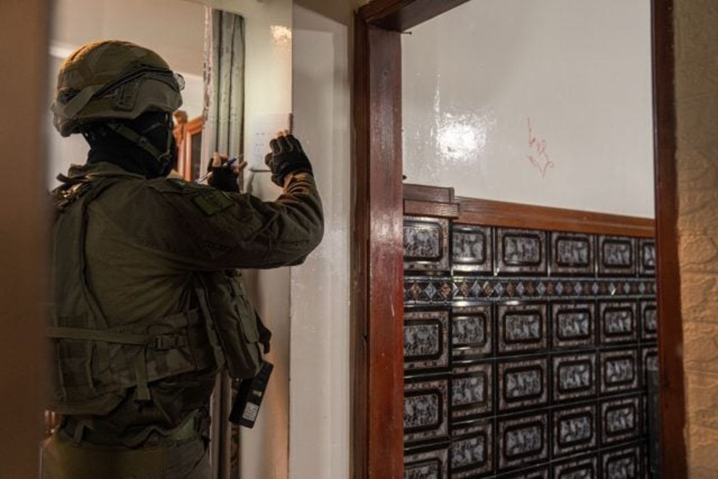צפו: צה"ל מיפה את בית המחבל שרצח את הלל ויגל