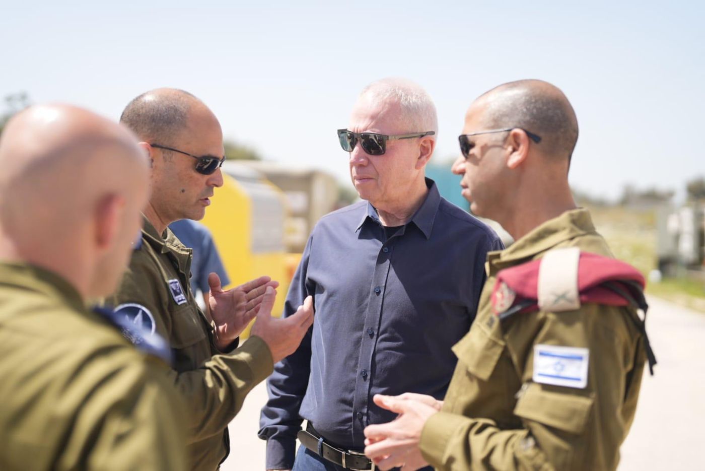 גלנט בביקור בדרום: "נכה בכל מי שינסה לפגוע"