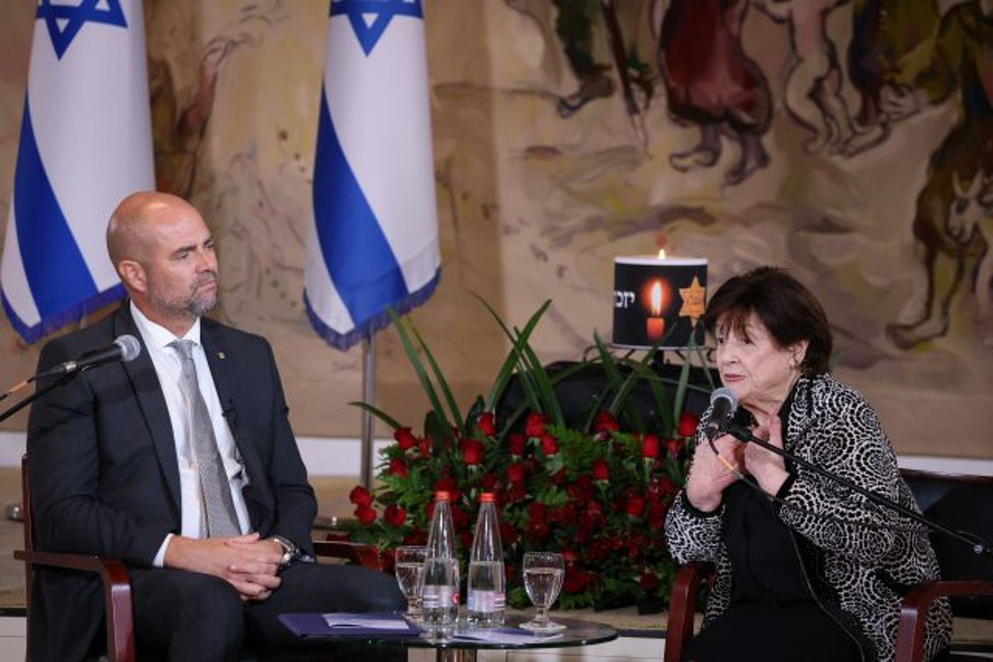 "עשיתי את עצמי ישנה": פרויקט זיכרון בסלון בכנסת