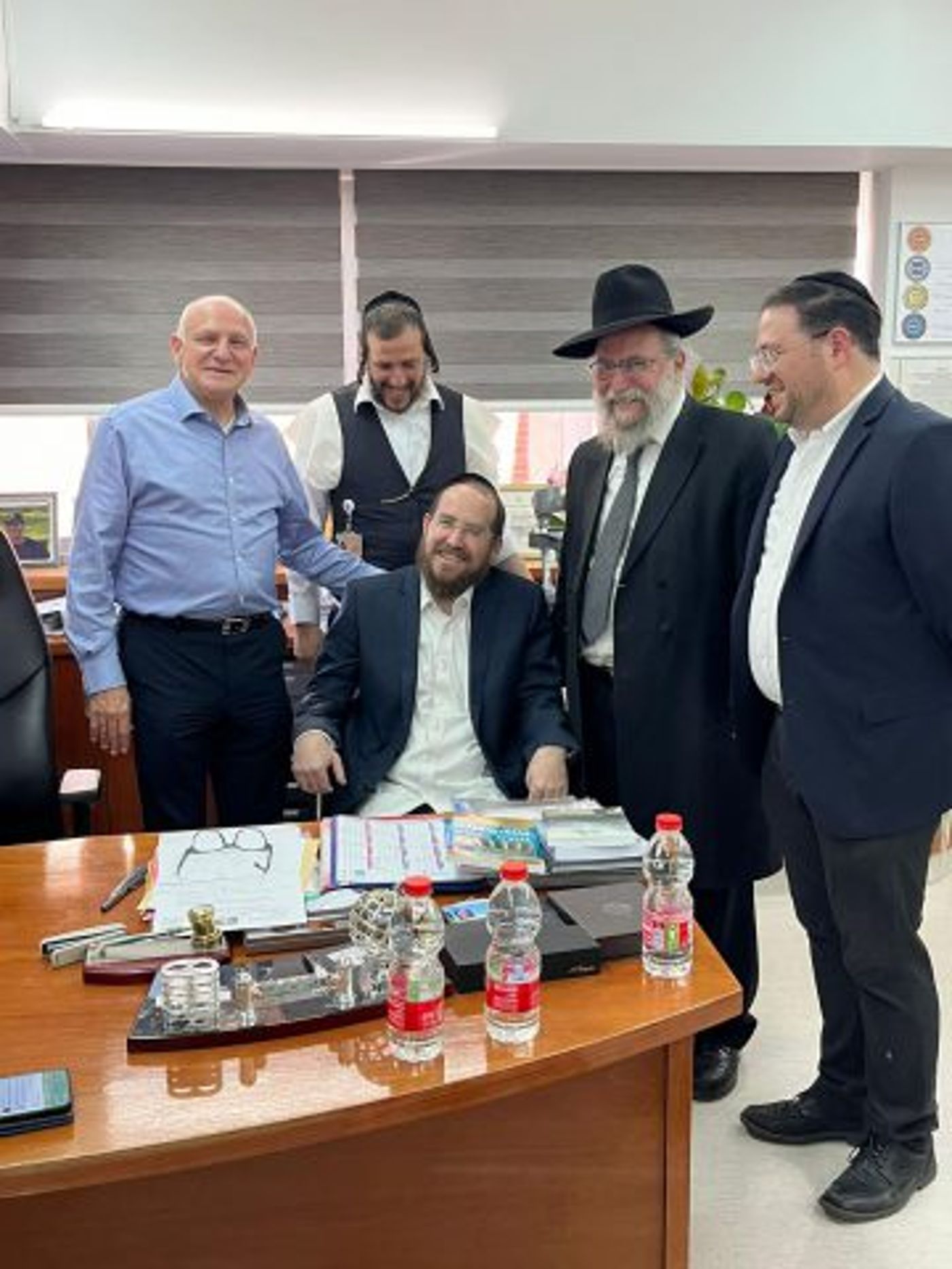 אברהם פאלי משתחרר מבית החולים (דוברות הדסה)