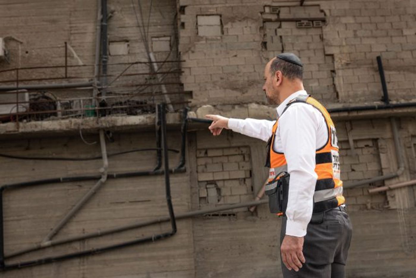 החובש שהגיע ראשון לזירת אסון ורסאי: "דממה ואז זעקות"