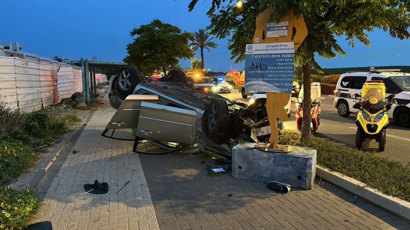 ראשון לציון: בן 30 נהרג בהתהפכות רכב; הנהג נעצר
