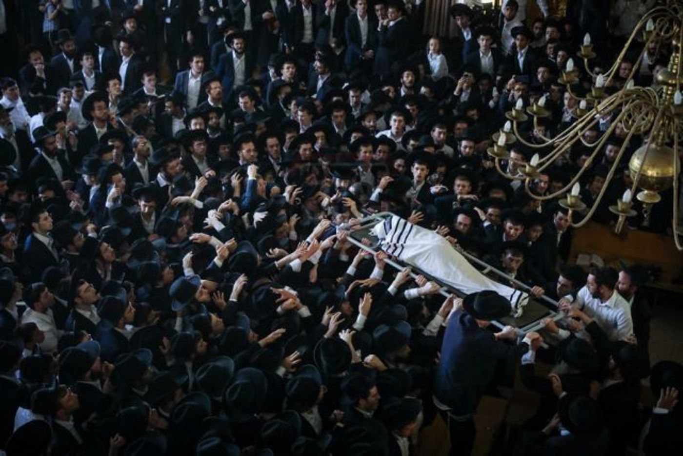הלווית הרב אדלשטיין,