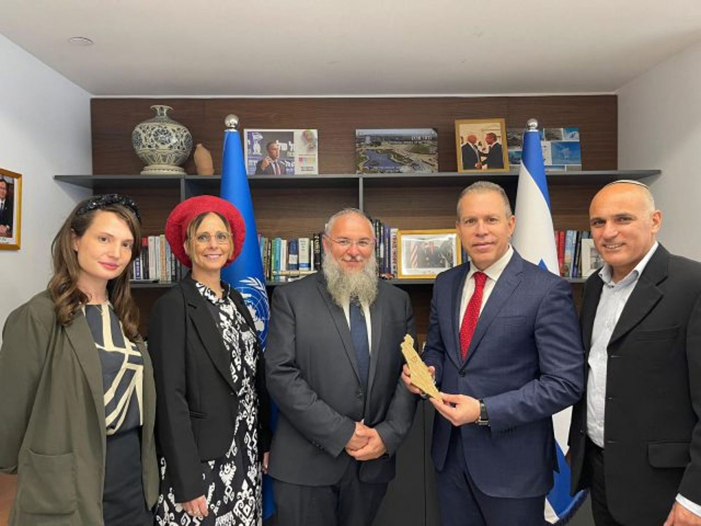 מזוזה שיוצרה ביו"ש תוצב באו"ם: "שייך לעם ישראל"